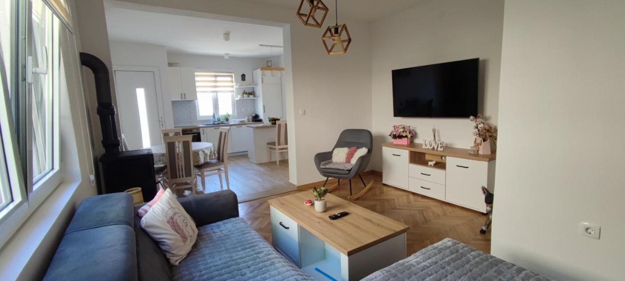 Dika Apartment Bar Ngoại thất bức ảnh